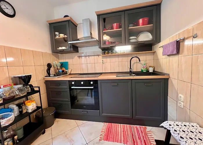 For All Seasons 招待所