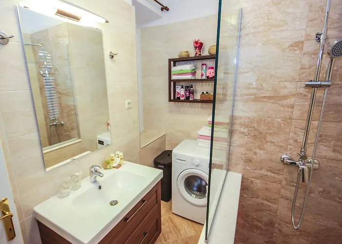 For All Seasons 招待所 4*