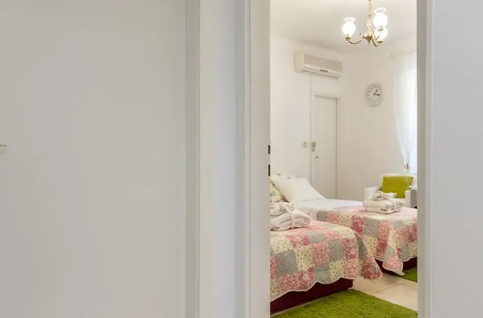 Guest house For All Seasons Split