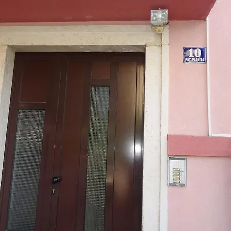 Гостьовий будинок For All Seasons Спліт